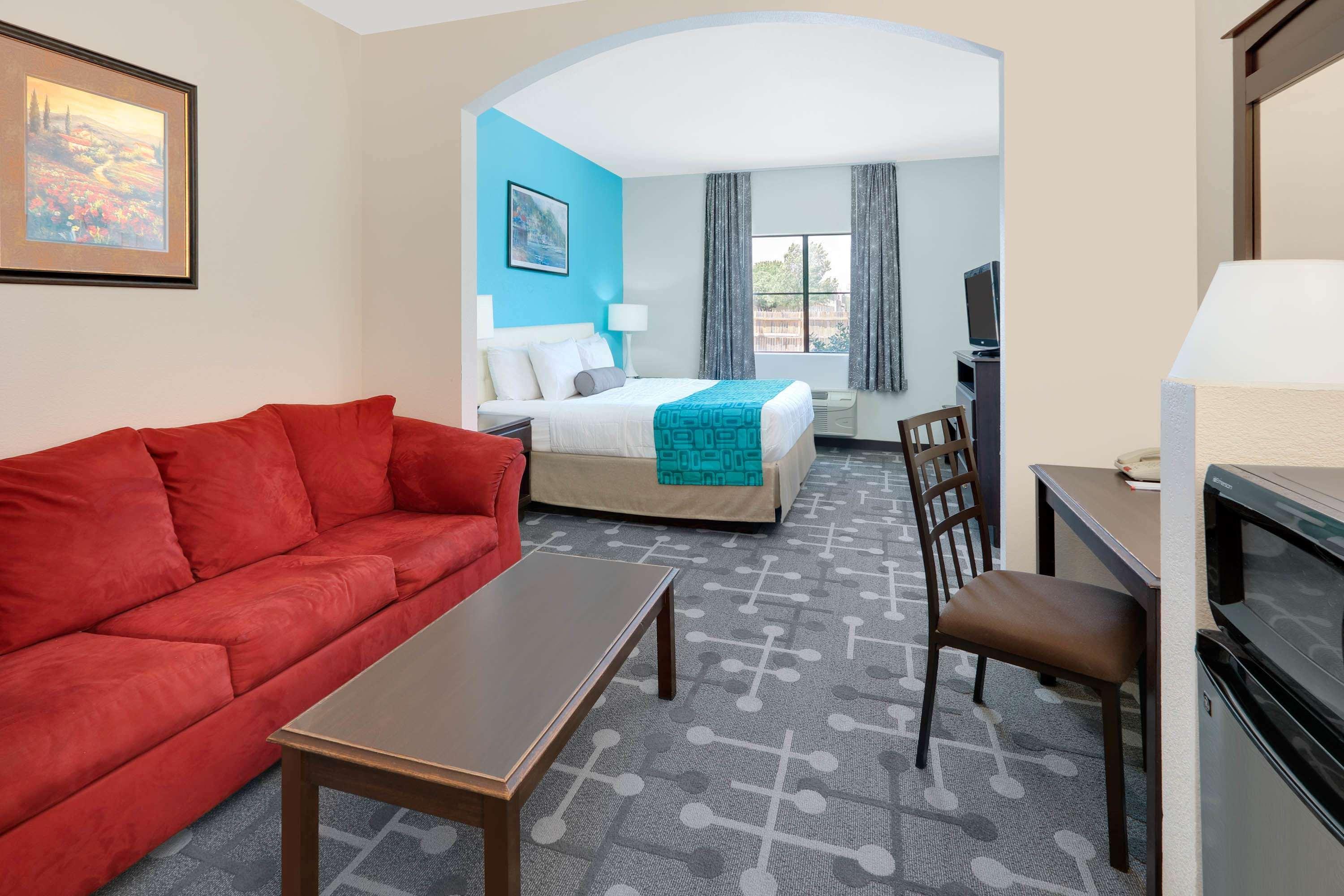 Howard Johnson By Wyndham Tx Hotel Lubbock